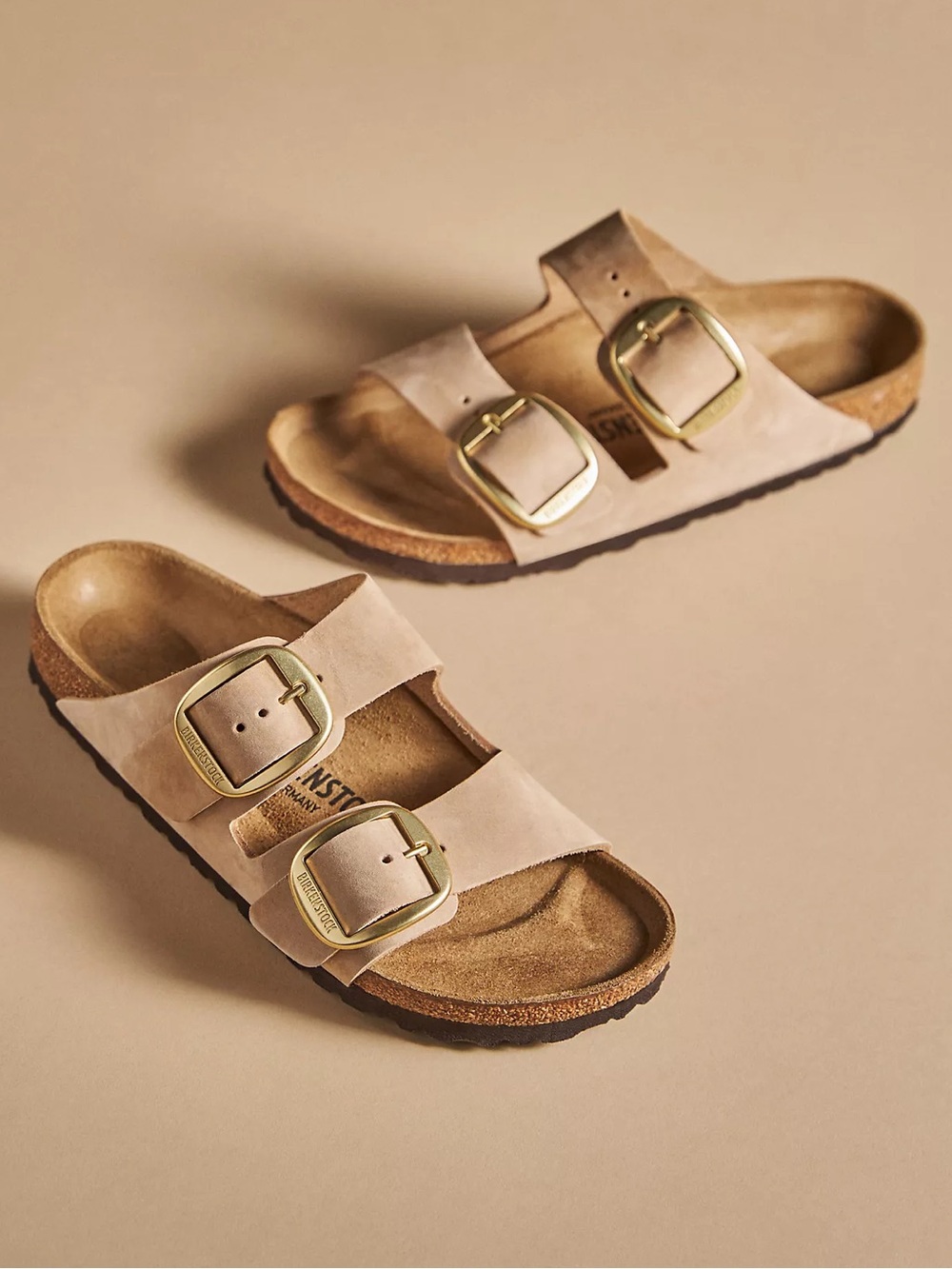 Birkenstock Arizona Big Buckle Nubuck Sandals in Sandcastle Tan - NWOT